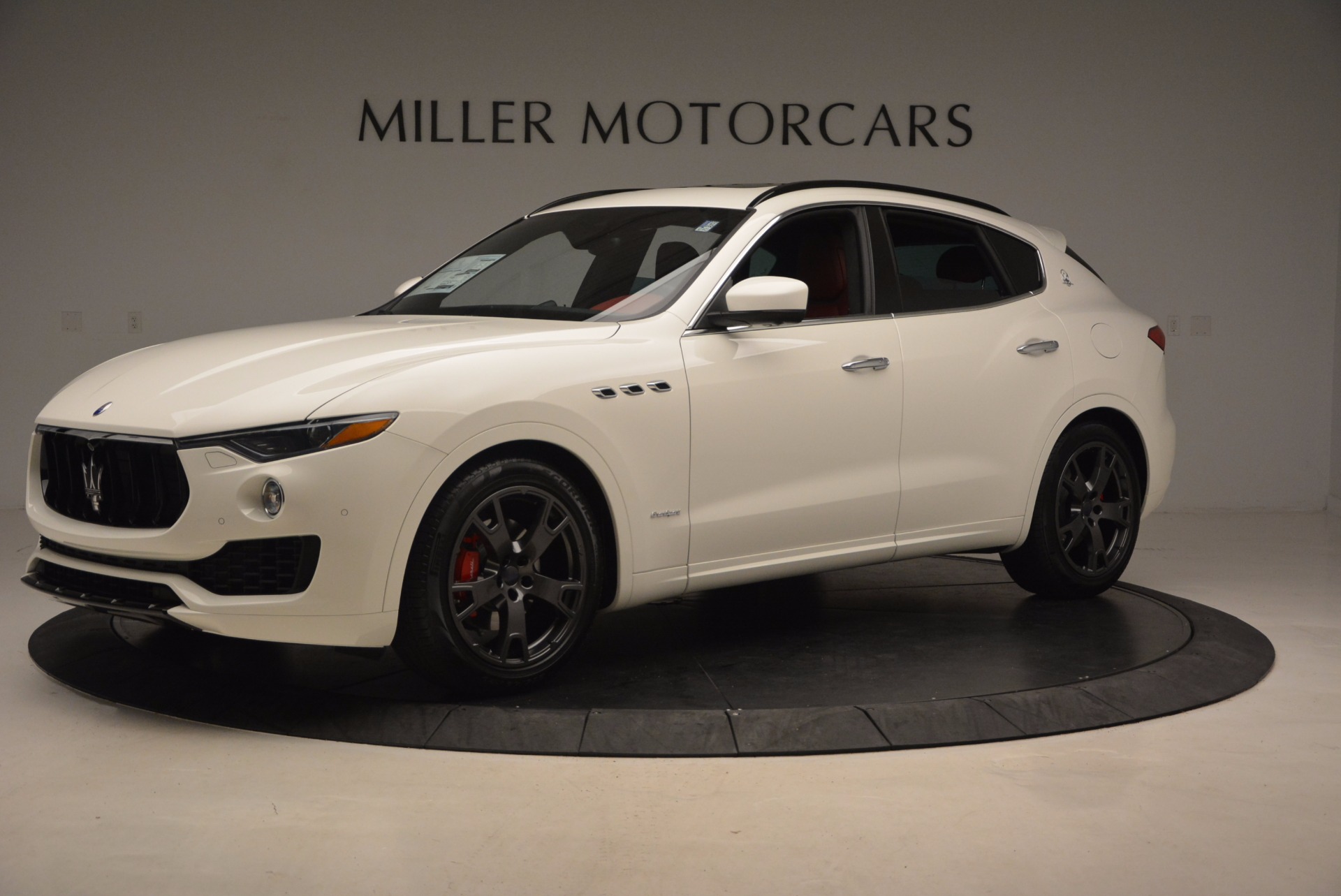 Maserati gransport levante