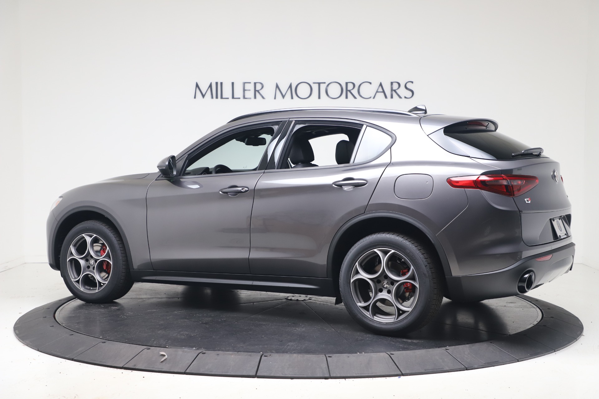 Alfa romeo stelvio 2022